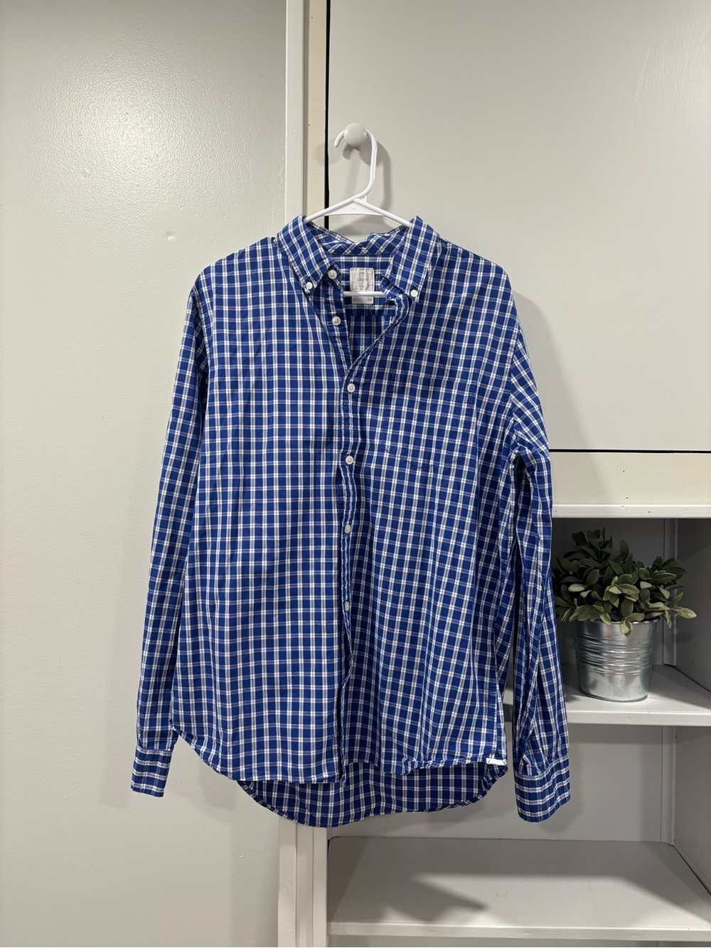 GAP “Lived In” Blue and White Check Button-Down Shirt